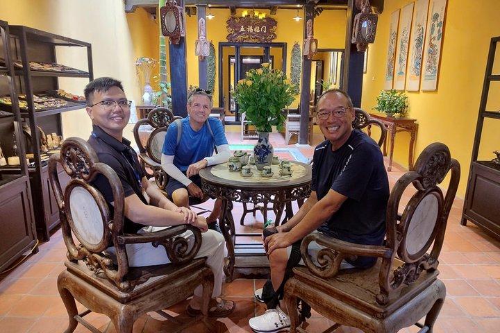 Tour to Hanoi Religious Temples and Literature