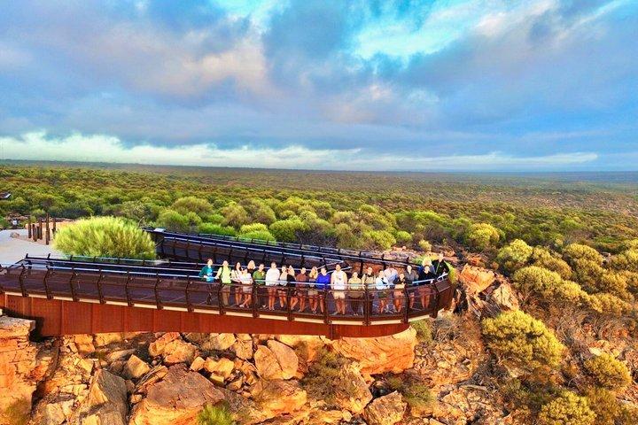 7-Day Exmouth Explorer via Pinnacles Monkey Mia Ningaloo Reef returning to Perth