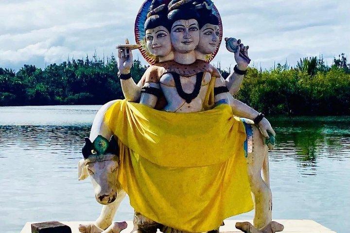 Mauritius South: Wine Tasting, 7 Colored Earth Visit with Lunch