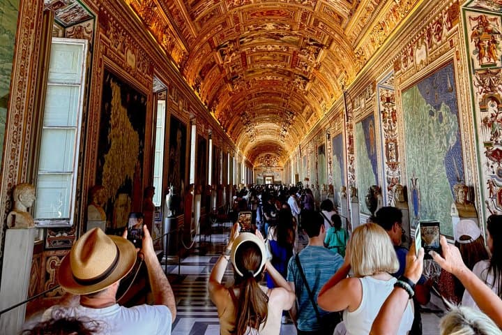 Vatican Museums & Sistine Chapel Group Tour