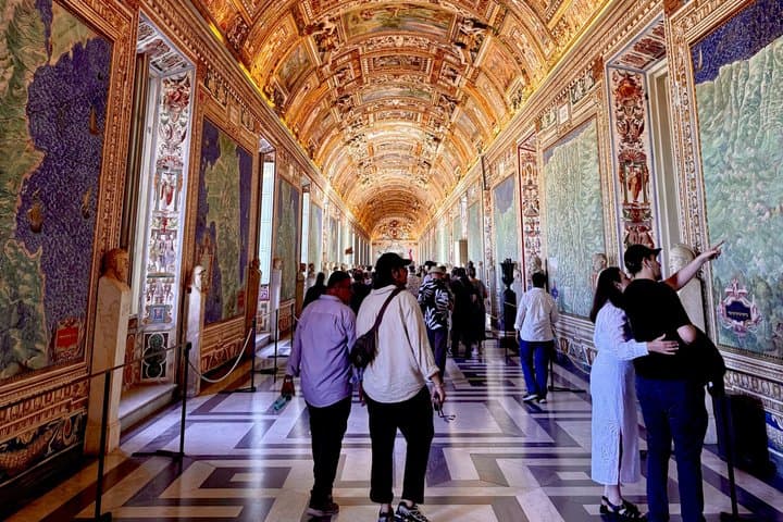 Vatican Museums & Sistine Chapel Group Tour