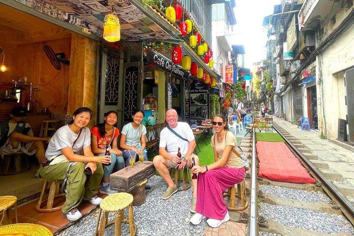 Hanoi Old Quarter Private Walking Tour with Train Street Stop
