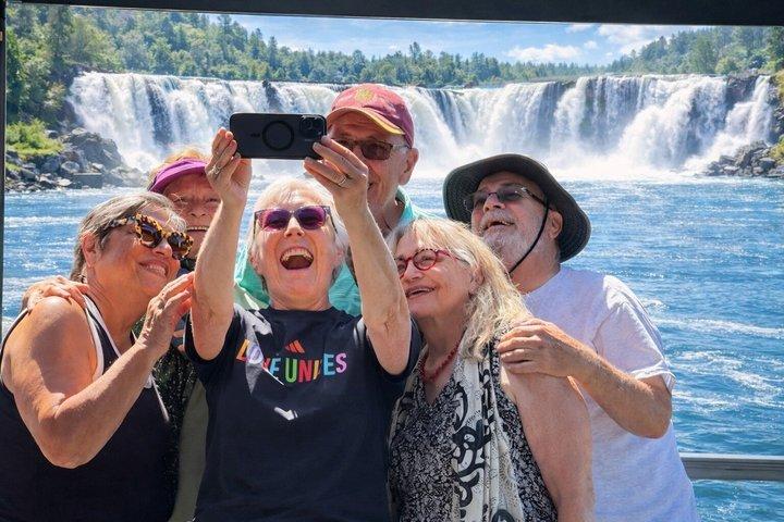 Scenic 2-Hour River Cruise to the Willamette Falls!