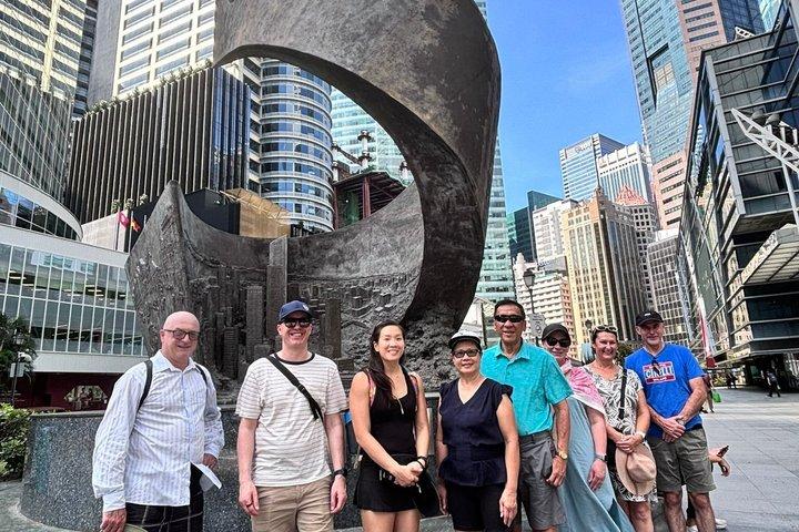 Singapore City Walking Tour: Heartbeat of the City