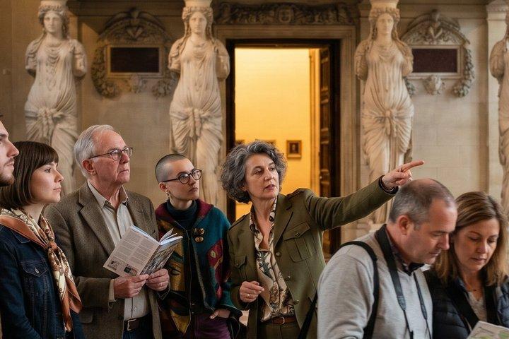 Paris: Louvre Museum Private Tour
