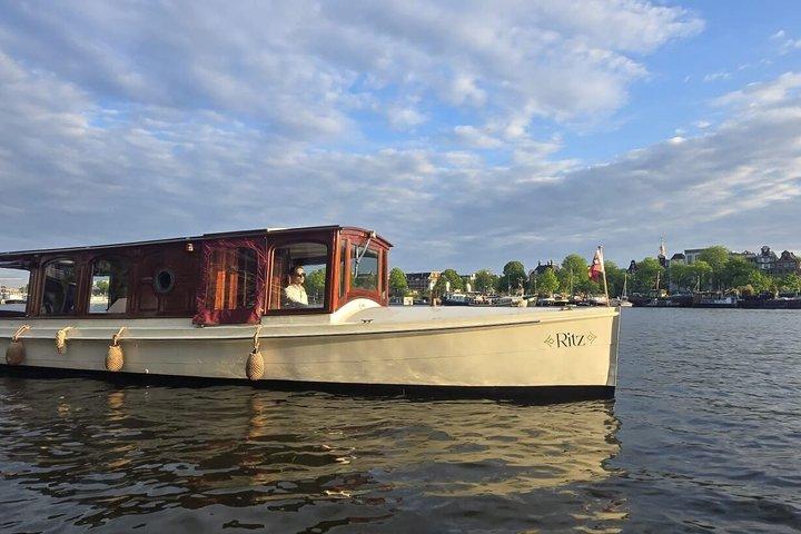 Amsterdam Running Dinner Cruise: 3 or 4 Courses