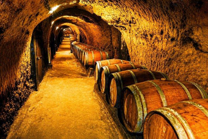 Private Anjar, Baalbek & Ksara Tour | Local Guides & Lunch Incl.