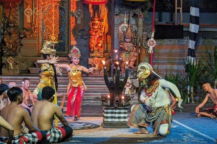 Ubud Kecak Fire Dance Show in Temple Theatre