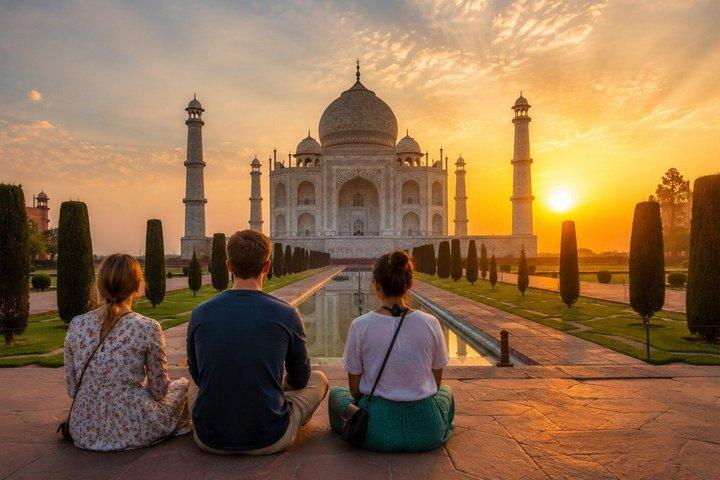 From Delhi: Taj Mahal Sunrise & Agra Fort Tour Skip The Line