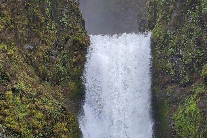 Wonderful Waterfalls: The Best Columbia River Gorge Tour