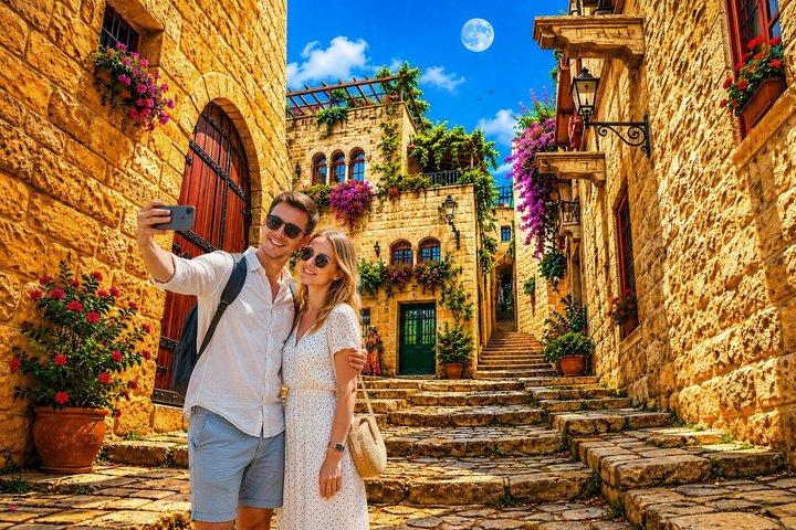 Small-Group Tour to Beirut, Beiteddine and Deir El Qamar with Lunch and Tickets