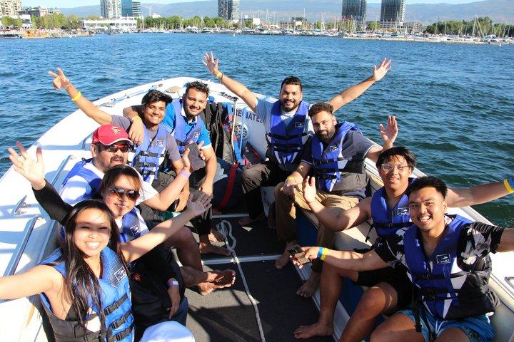 Kelowna: Morning Discount Parasailing Experience