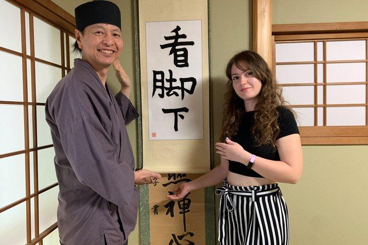 Kyoto : ZEN Calligraphy Scroll Experience in old Townhouse