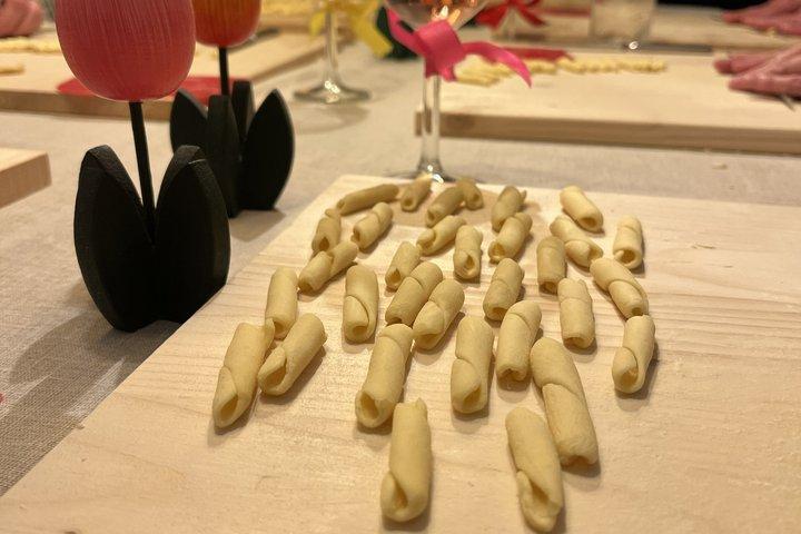 Fresh pasta workshop, Salento wine tasting, and social dinner.