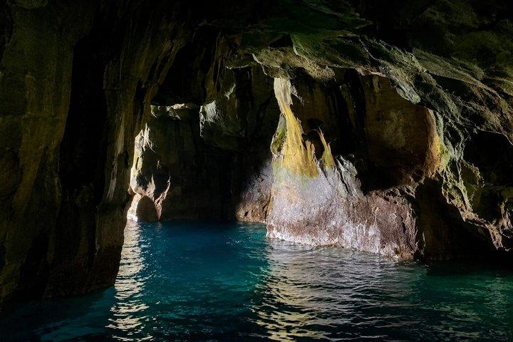San Miguel : Boat Tour - Volcanic Wonders, Caves & History