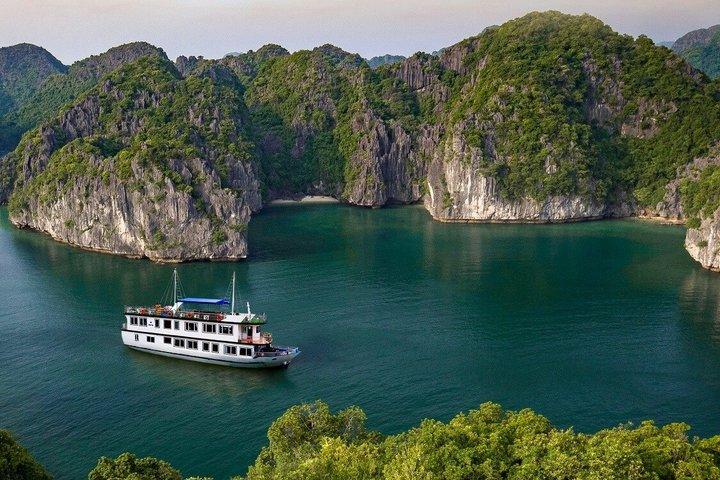 BOUTIQUE CRUISE 2Days 1Night Discover Lan Ha Bay & Cat Ba Island