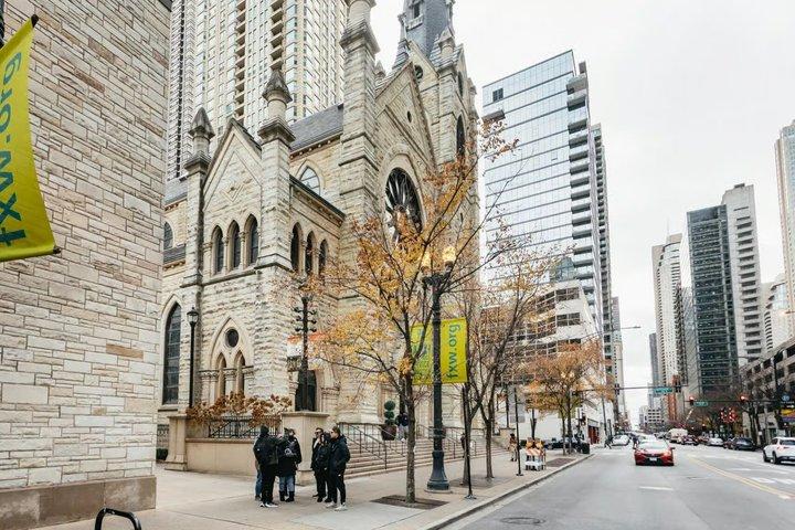 Chicago Gangsters and Ghosts Walking Tour