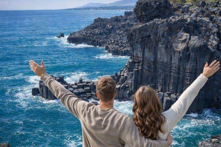Jeju South and West Highlights Tour with Hallasan and Lava Cliff