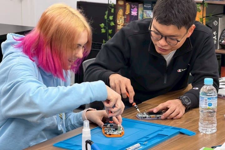 Pixel Lab Tokyo: Gameboy Mod Workshop (Original/Advance/SP)