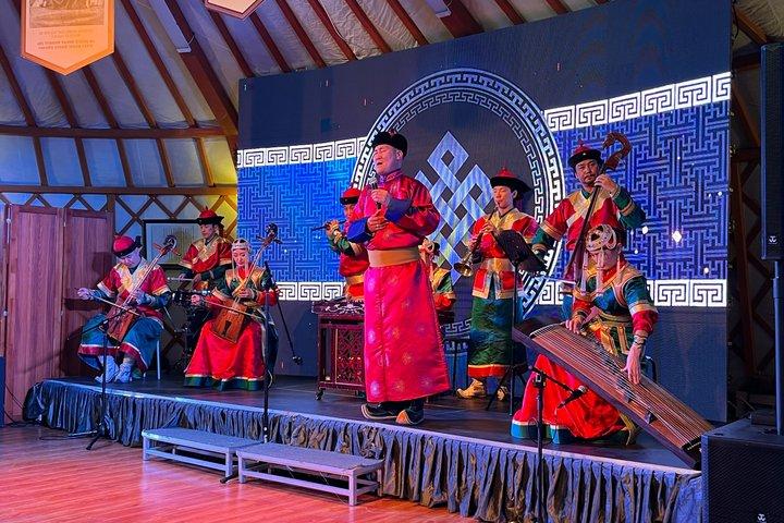 Ulaanbaatar: Live Traditional Mongolian Cultural Heritage Show