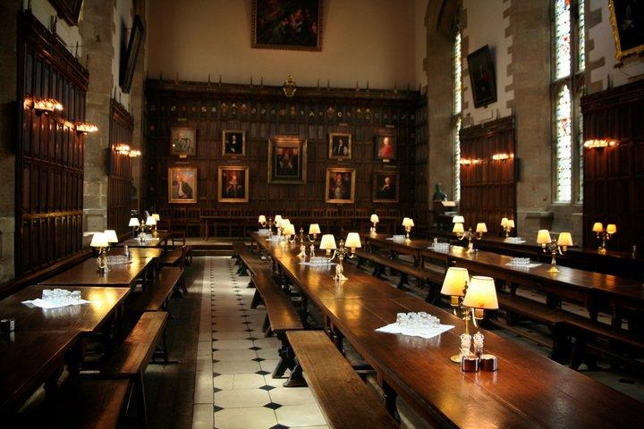 Harry Potter Walking Tour with Hogwarts Film Site Visits (Oxford)