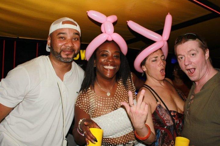 Cancun Party Bus Night Tour