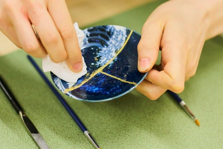 Tokyo: Japanese Gold Repair Kintsugi Workshop in Shinjuku