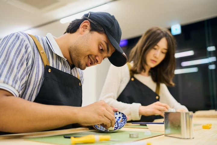 Tokyo: Japanese Gold Repair Kintsugi Workshop in Shinjuku