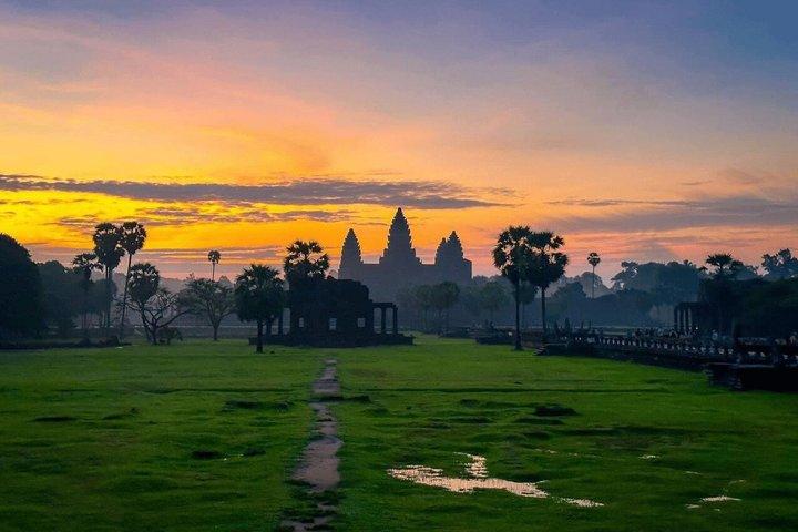 Angkor Wat Sunrise Day Trip from Phnom Penh All Inclusive