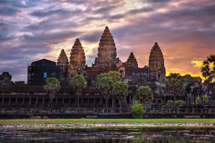 Angkor Wat Sunrise Day Trip from Phnom Penh All Inclusive