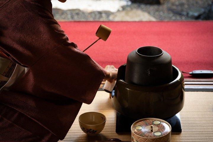 Kimono Tea Ceremony at Kyoto Maikoya, NISHIKI