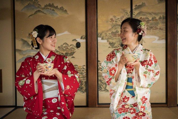 Kimono Tea Ceremony at Kyoto Maikoya, NISHIKI