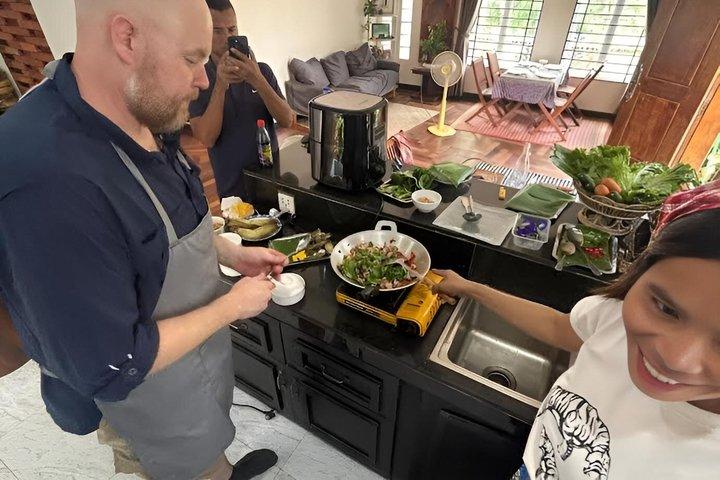 Siem Reap Market Tour & Khmer Cooking Class with Hotel Transfers