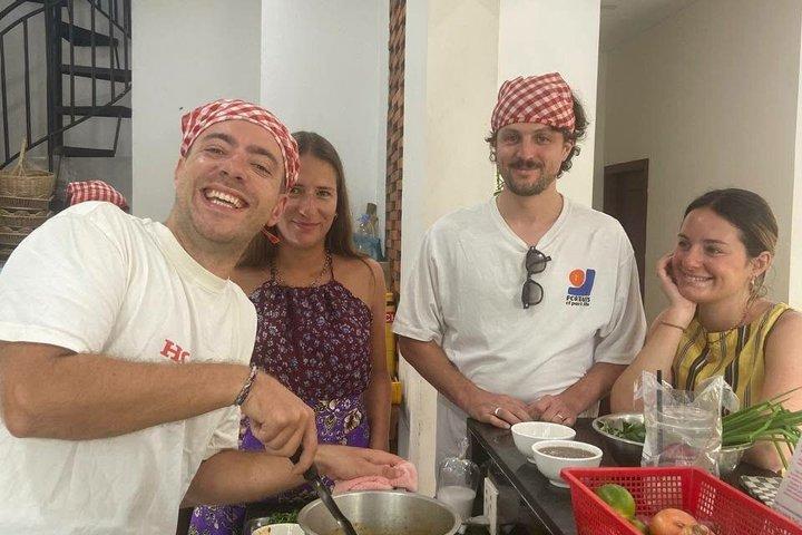 Siem Reap Market Tour & Khmer Cooking Class with Hotel Transfers