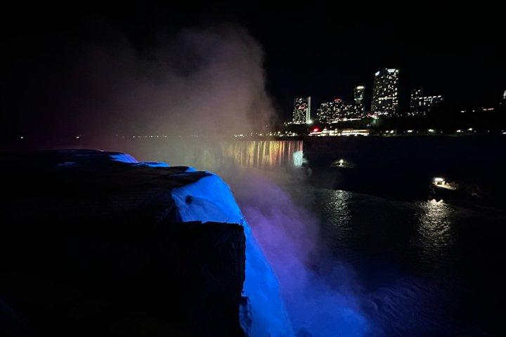 Niagara Falls Night Illumination Tour: American, Bridal and Horseshoe Falls