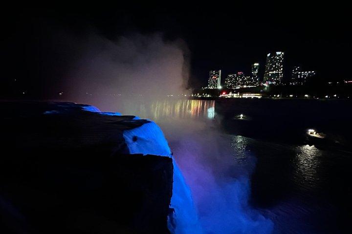 Niagara Falls Night Illumination Tour: American, Bridal and Horseshoe Falls