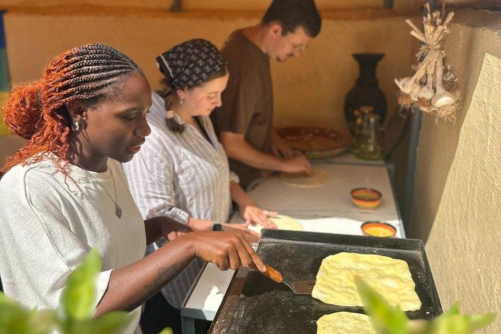 Make Msemen and Harcha Amlou and Tea with a Local Family in Rabat