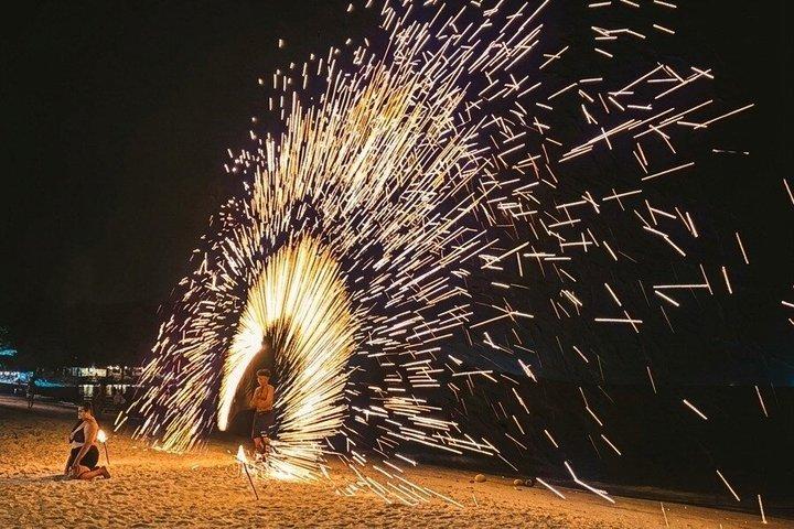 Koh Samet Island Tour with Dinner and Fire Show from Pattaya