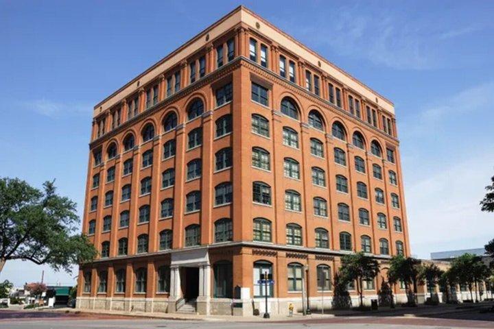 Dallas and JFK Bus Tour Explore the City on a Double Decker