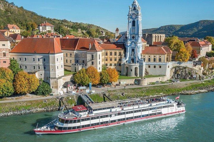 Wachau Valley Boat and Wine Private Day Experience from Vienna