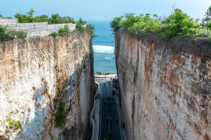 Full Day All Inclusive South Bali Uluwatu Private Tour