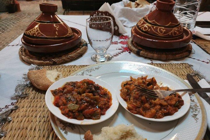 Private Cooking Class with a Local Family & Market Visit