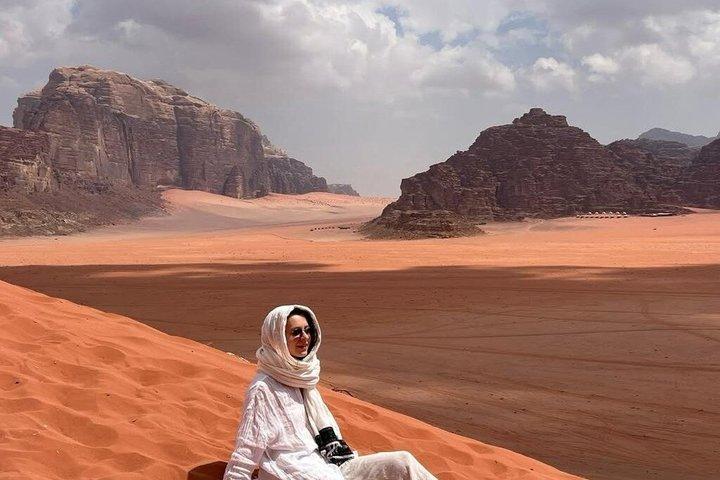 2 Hour Morning or Sunset Jeep Tour in Wadi Rum Desert Highlights