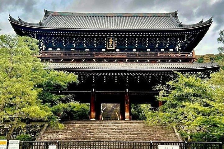 Kyoto Gion Walk with Local: Culture & Geisha World