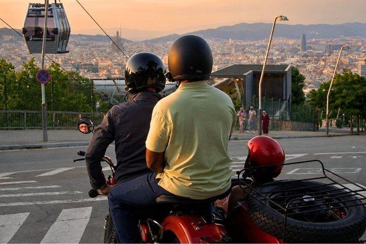 Night Tour of Barcelona by Sidecar Motorcycle