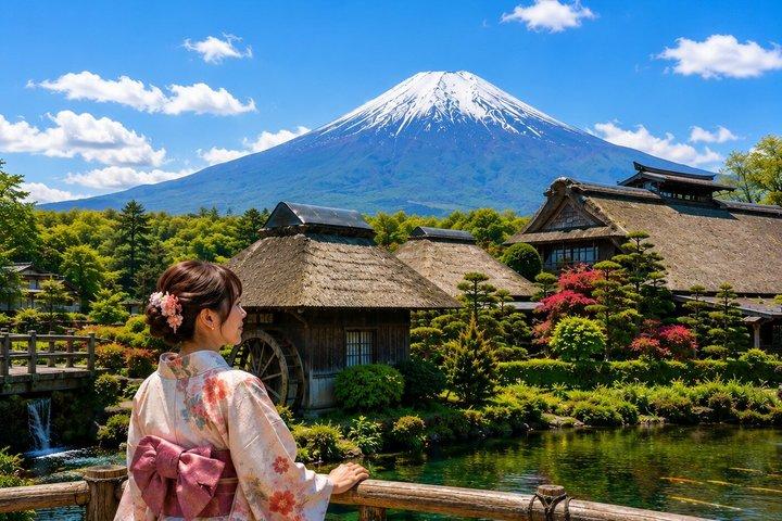 Mt. Fuji, Chureito Pagoda & Lake Kawaguchiko Day Tour from Tokyo
