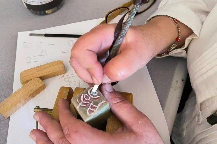 Hangzhou Xiling Seal Carving Experience with Master at Xiling