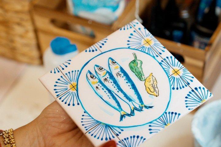 Tile Painting and Cocktails in Downtown Porto - Cathedral