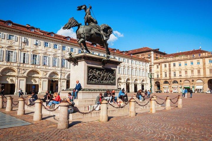 Turin Scavenger Hunt & Highlights Self-Guided Walking Tour