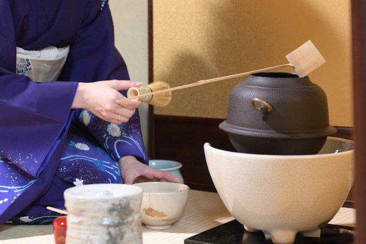 Kyoto: Kimono, Tea Ceremony with Japanese Garden and Studio
